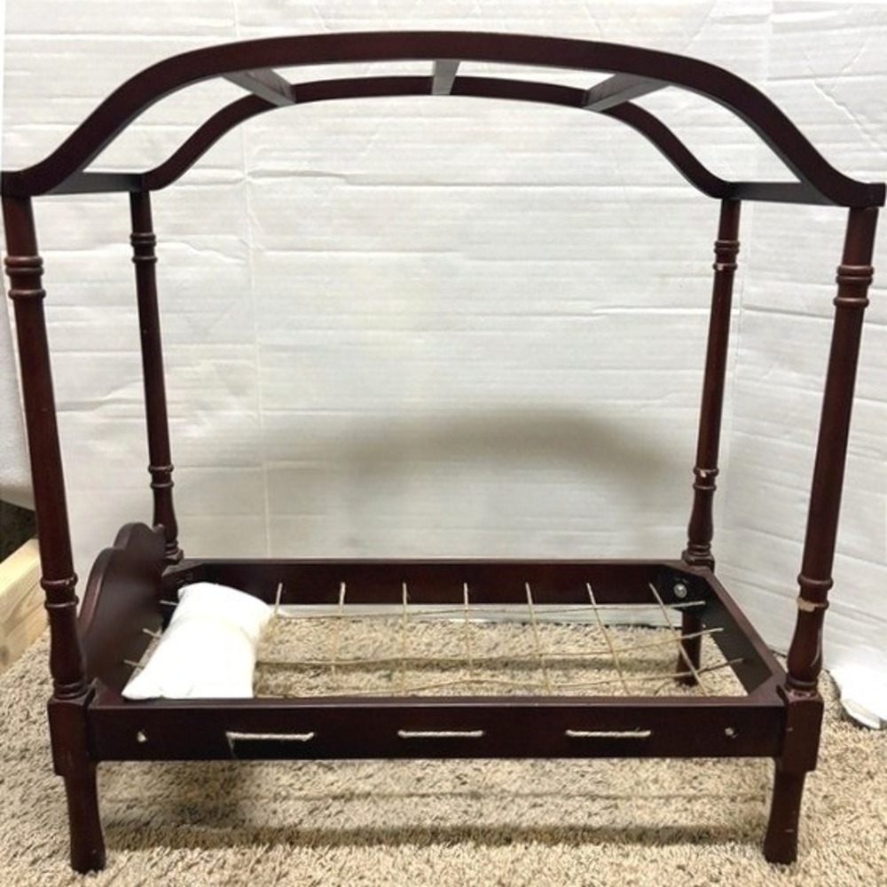 American Girl Doll Caroline's Historical 4 Poster Canopy Bed 2012 Wood Retired